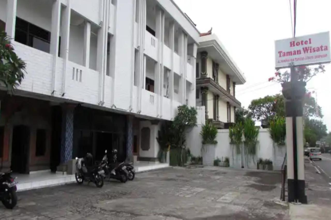 Oyo 90822 Hotel Taman Wisata Denpasar Kültér fotó